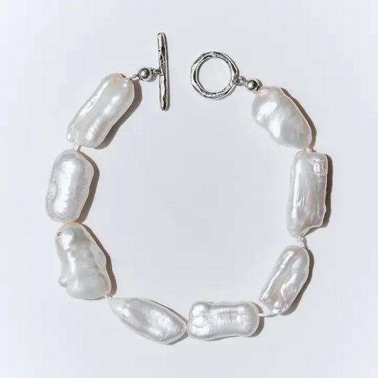 Pearl Bracelet with Handcrafter Silver Toggle Clasp